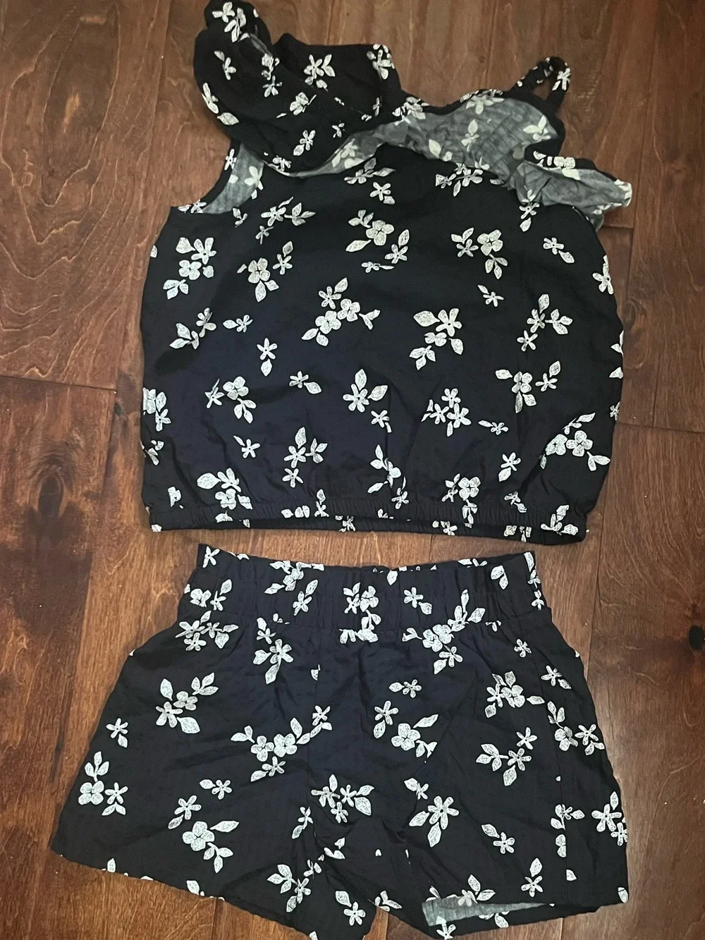 Cat & Jack Black Floral Crop Top and Shorts Set
